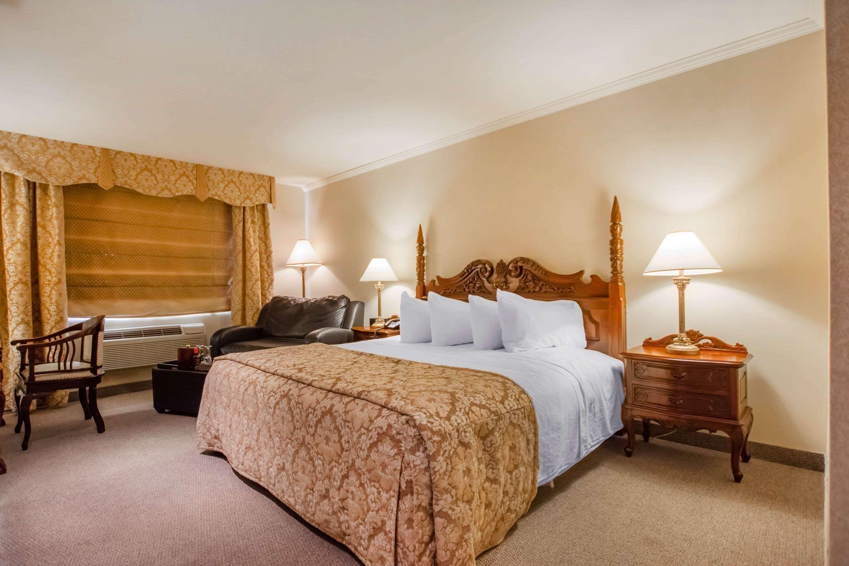St Christophe Hotel & Spa, Ascend Hotel Collection Granby Esterno foto