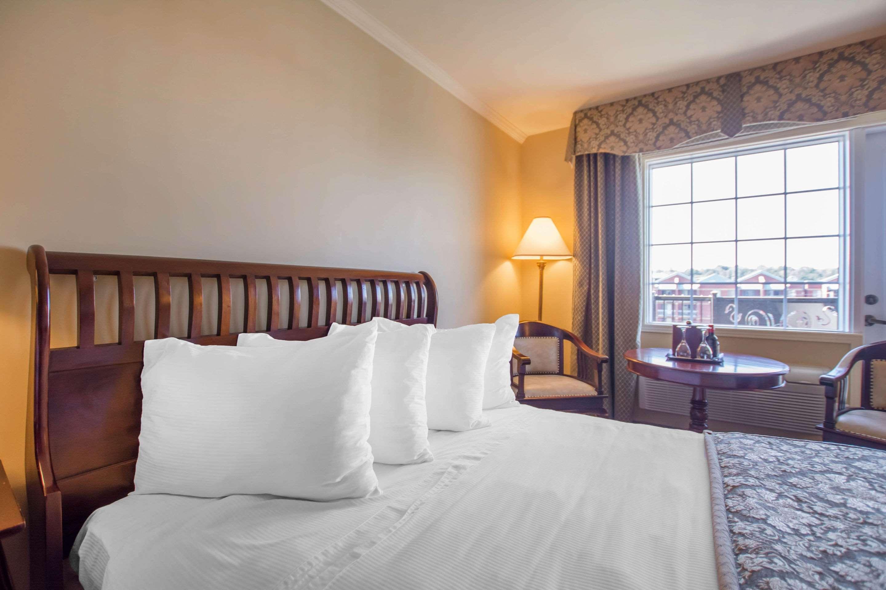 St Christophe Hotel & Spa, Ascend Hotel Collection Granby Esterno foto