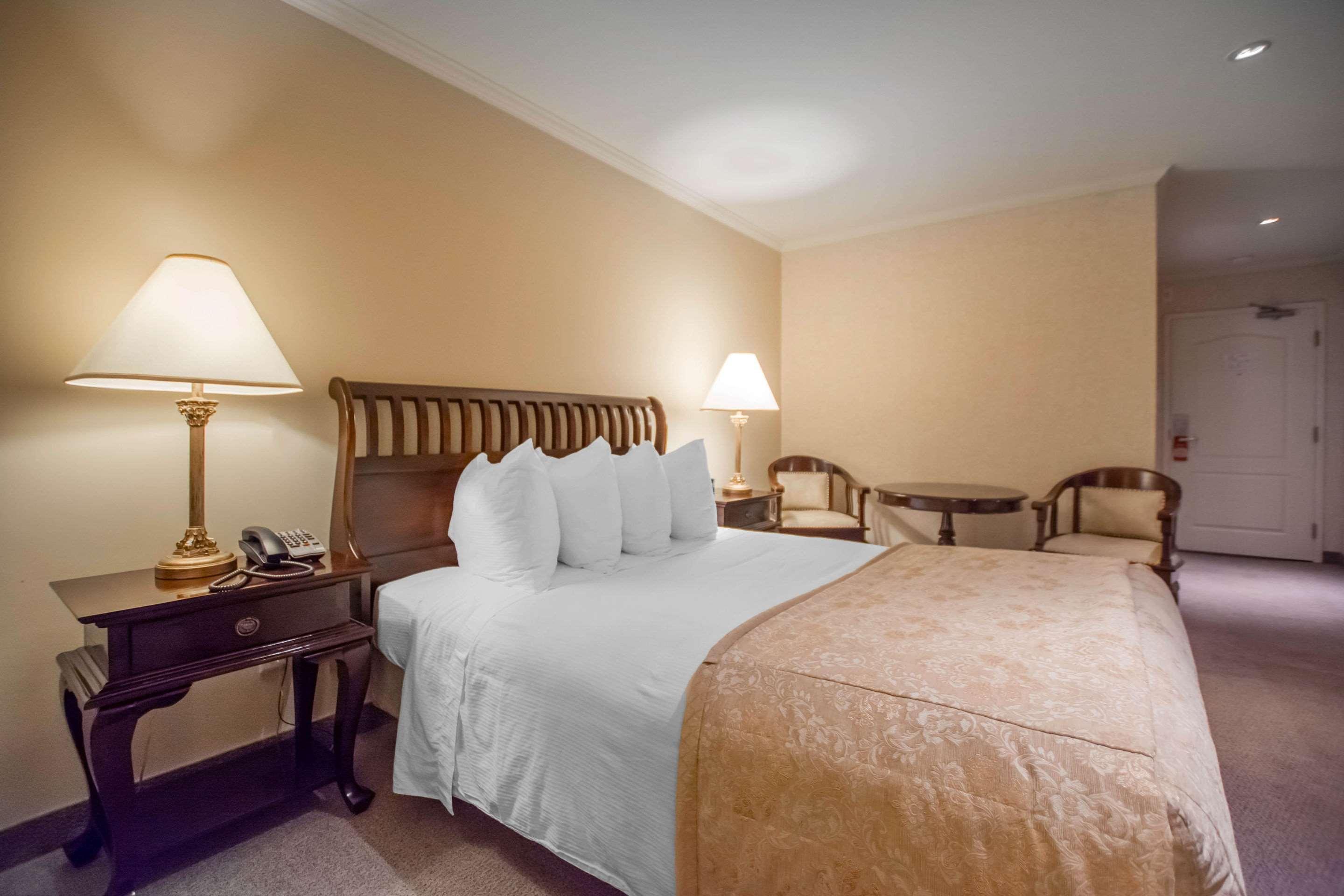 St Christophe Hotel & Spa, Ascend Hotel Collection Granby Esterno foto