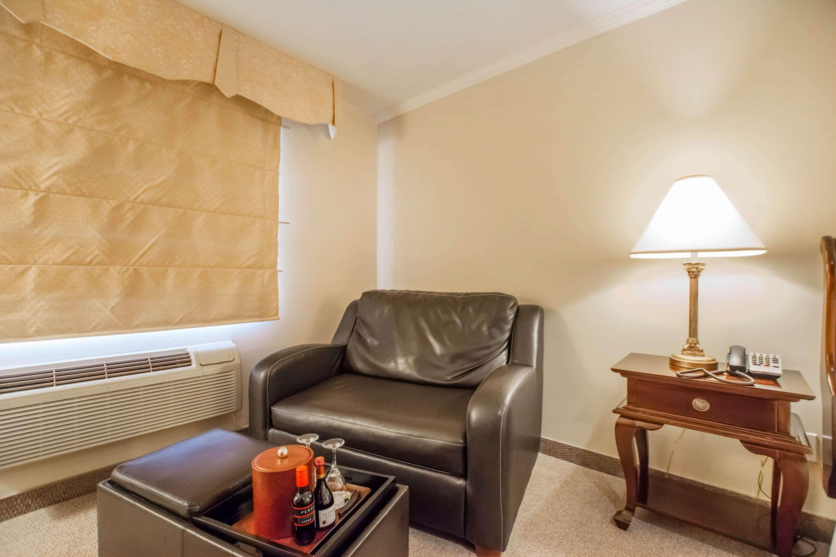 St Christophe Hotel & Spa, Ascend Hotel Collection Granby Esterno foto