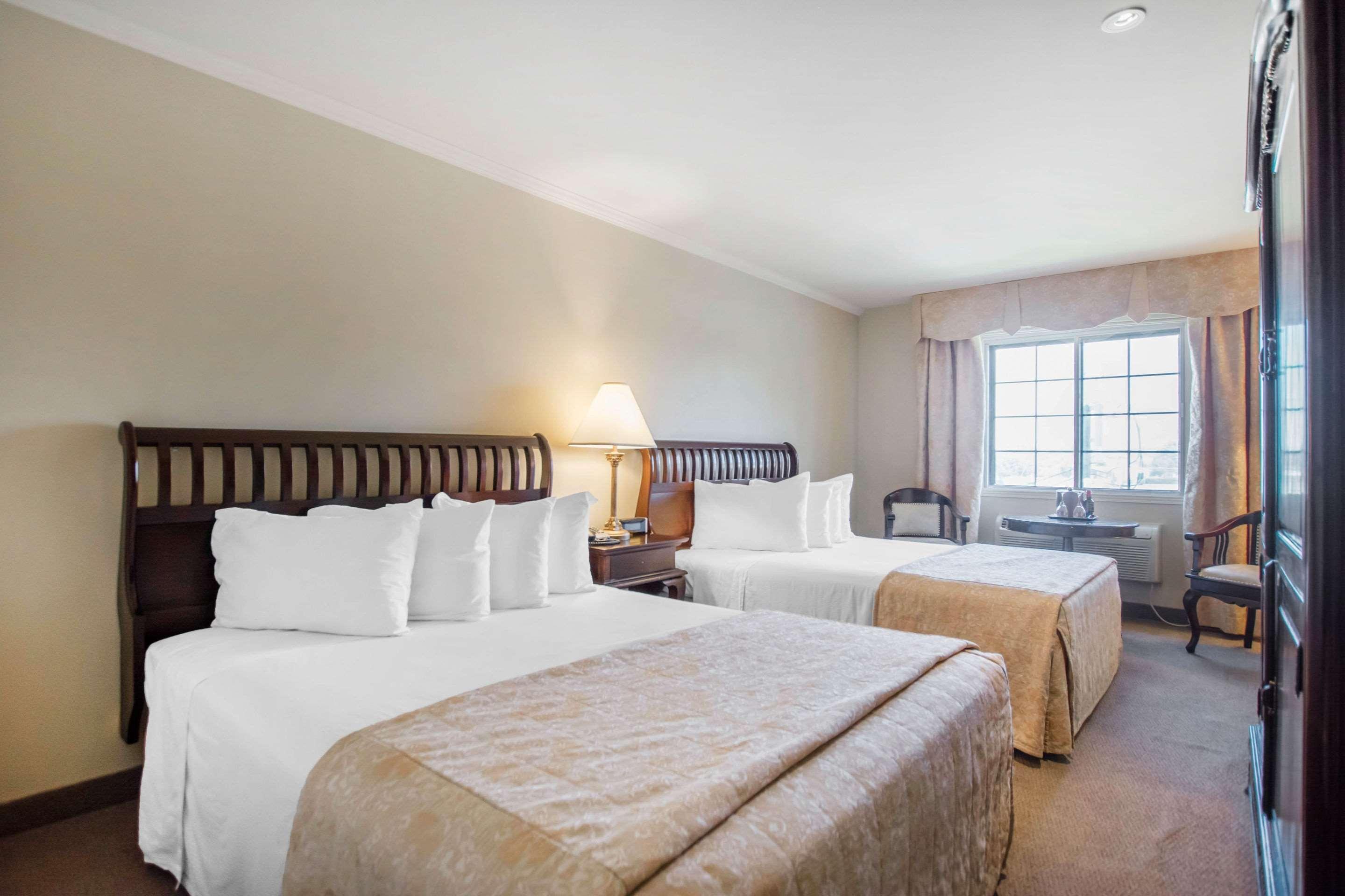 St Christophe Hotel & Spa, Ascend Hotel Collection Granby Esterno foto