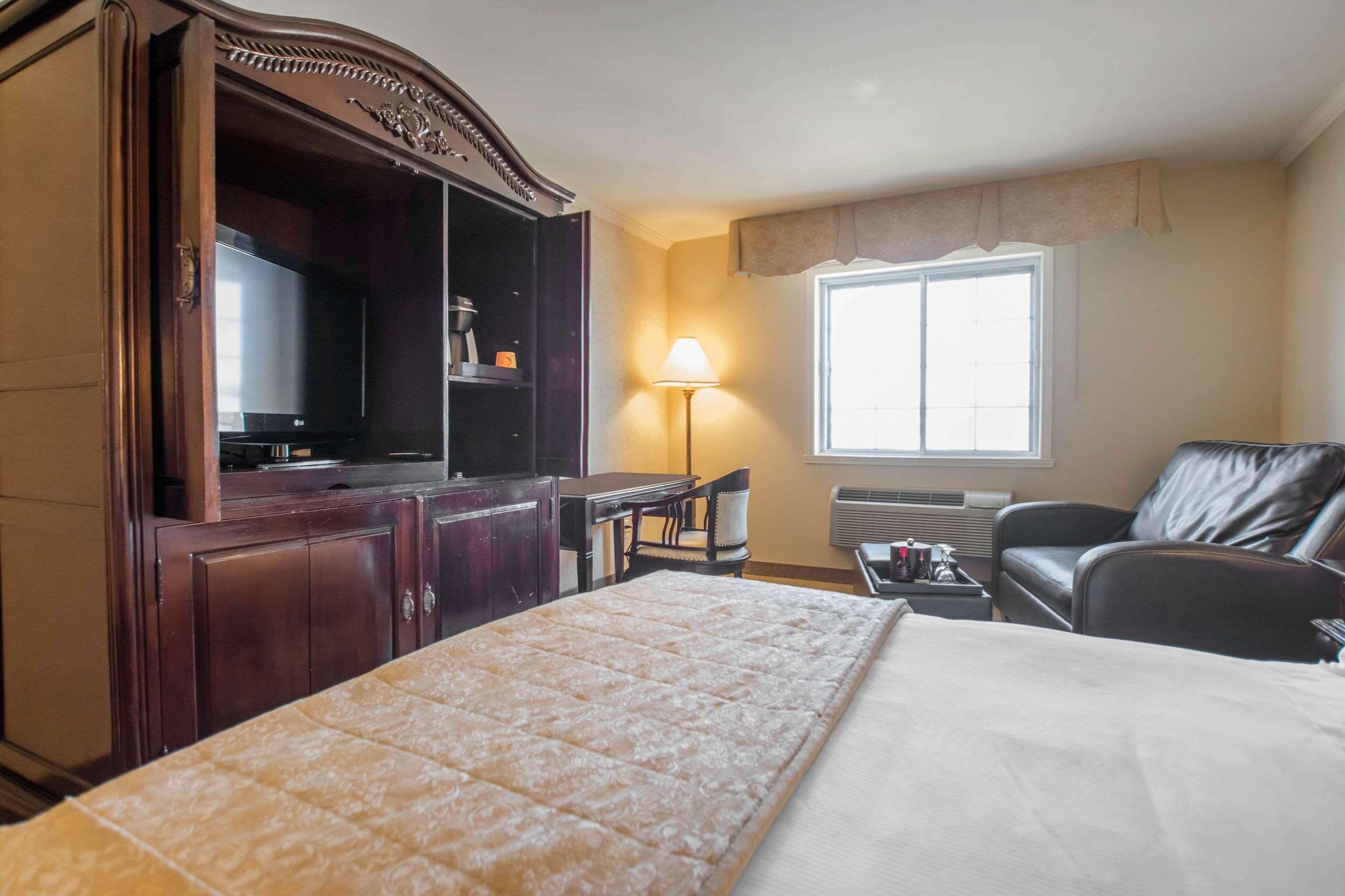 St Christophe Hotel & Spa, Ascend Hotel Collection Granby Esterno foto